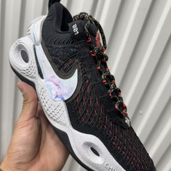 Nike Cosmic Unity 