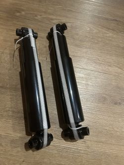 Rear Strut Shock Absorber
