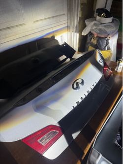 Infiniti g35/g37 oem trunk