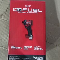 Milwaukee M18 Impact Driver 