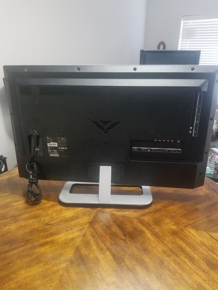 Vizio 32" smart TV