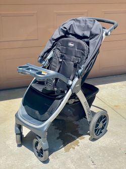 Chicco Bravo Quick-Fold Stroller/ Black