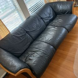 Ekornes Scandinavian Modern Black Leather "Manhattan" Stressless Sofa