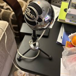 Blue Microphone (USB 3.0)