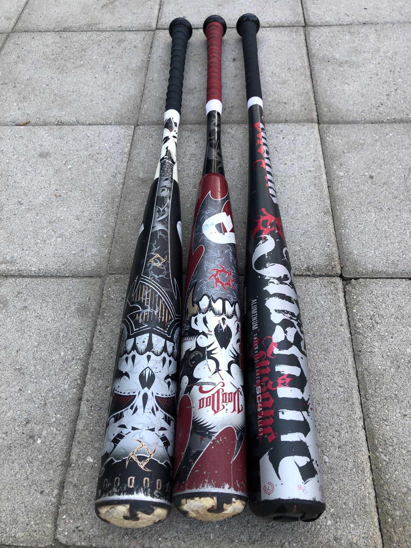 Baseball Bats Voodoo Insane 33in 30oz  In Solid Condition BBCOR Certified