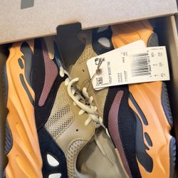 Adidas Yeezy Boost 700 Enflame Amber kids Grade School Sz4.5 