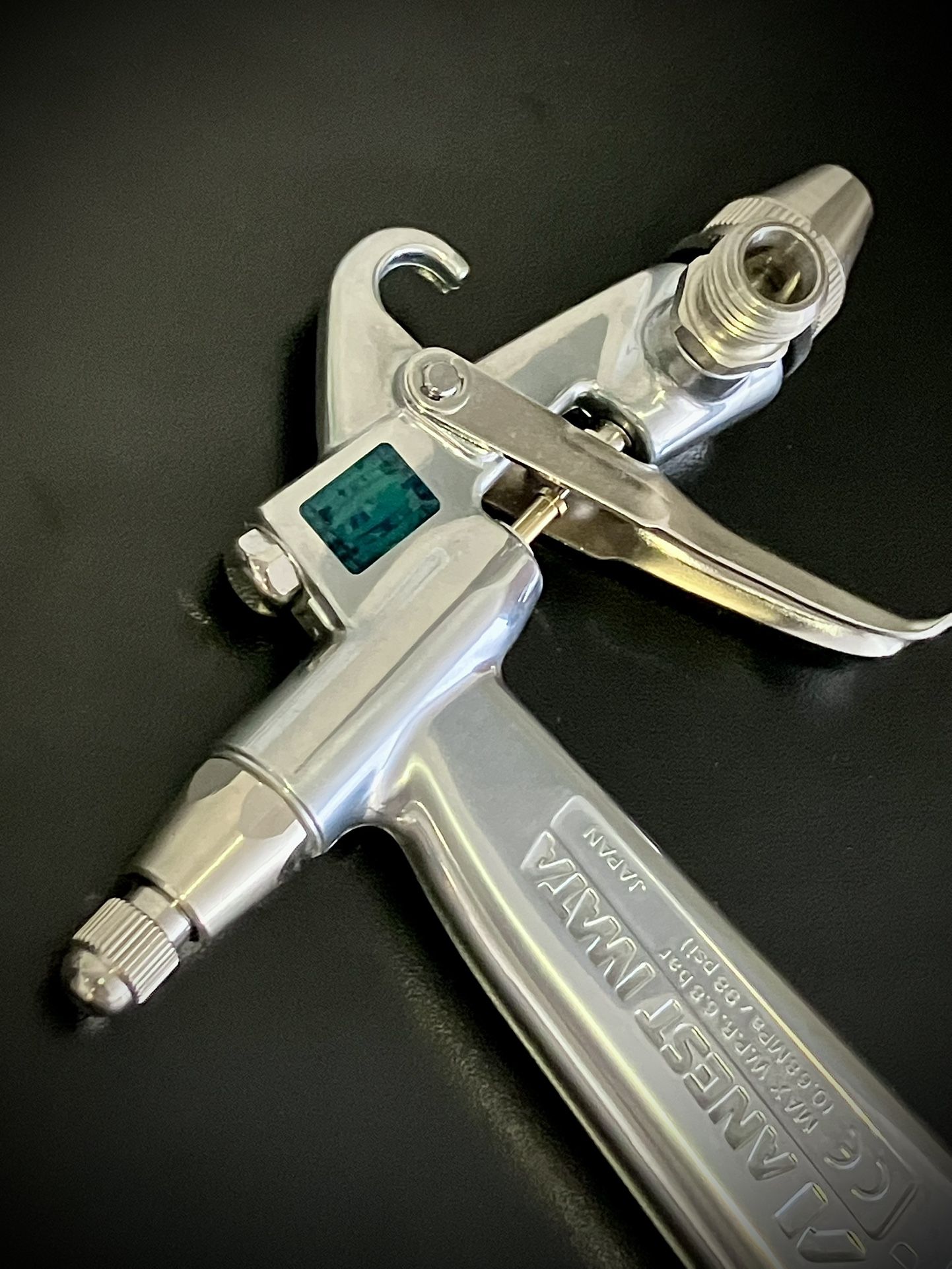 Iwata RG-3L H9100 Side Feed Spray Gun