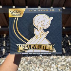 Pokemon Mega Gardevoir Elite Trainer Box