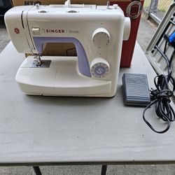Singer Sawing Machine 