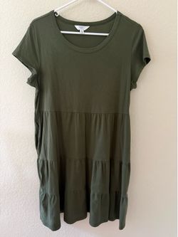 Women’s /Girls Tiered Knit Dress Olive color size Medium