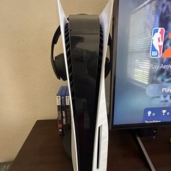 PS5 + internal storage + Discs + Sony brand headphones