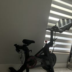 Peloton Bike