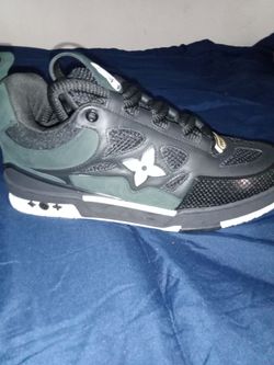 VUITTON -1854, SIZE 11-GREEN, BLACK & WHITE