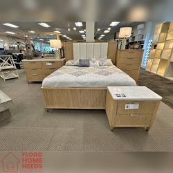 4- Pieces Wood finish King & Queen size bedset