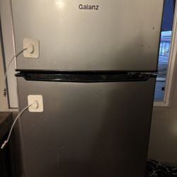 Room Fridge With Freezer