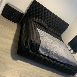$699 Brand New King Bed Frame With Mattress (Read Description Below)