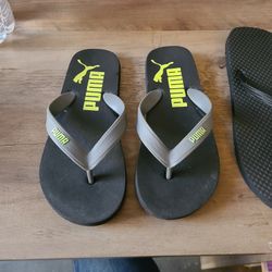 Puma Sandals Size 3/4