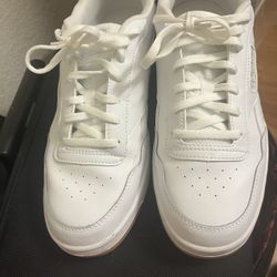 Women’s Reebok Size 10