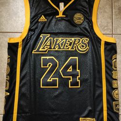 Kobe Bryant Lakers Jersey Size XL 