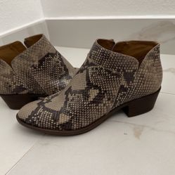 Lucky Brand Women's Baley Ankle Boot