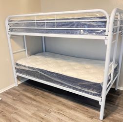 Litera Twin Size Nueva En Su Caja Incluye Colchones