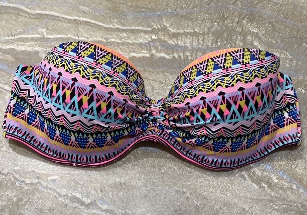 Victoria’s Secret Bikini Top Size 32C Bandeau Strapless Underwire Tribal