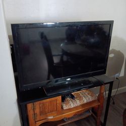  Sanyo Tv  40 In