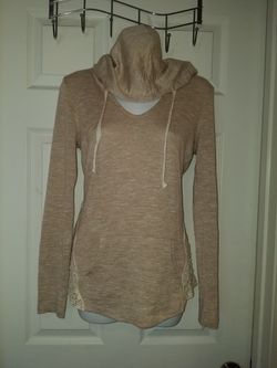 Juniors Light Hoodie Sweater Size Xsmall