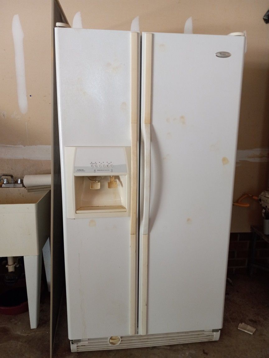 Refrigerator For Sale
