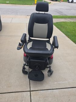 Power wheel chair