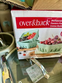 Over & Back Stoneware Berry Basket Set – 2 Pieces