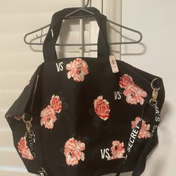 Victoria’s Secret Extra Large Zippered Tote. W Long Strap 