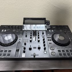Pioneer DJ XDJ-RX3 Digital DJ System 