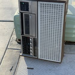 Antique Sony 2850 3/4”  video tape editor