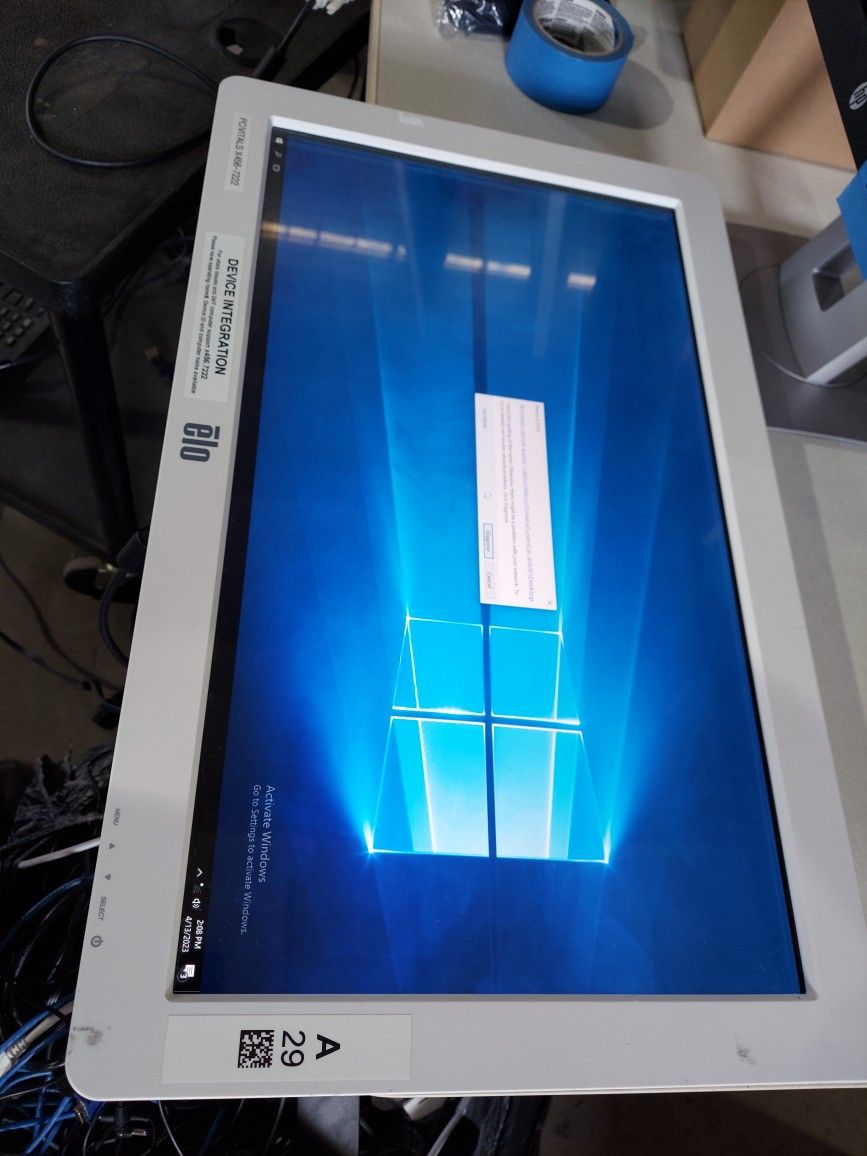 Elo ET2401LM-8CWA-1WH-G 24" In Medical Touchscreen LCD PC Monitor Display PN: R263686