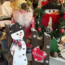 CUTE HANDMADE CHRISTMAS DECOR EXCELLENT CONDITION 