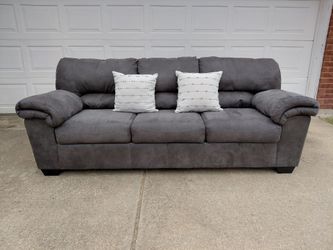 Grey Ashley Couch (free delivery)