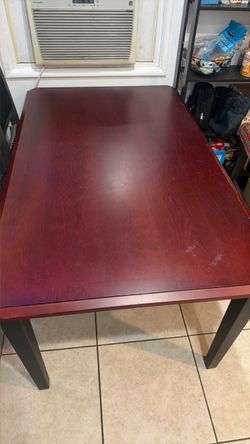 Red Mahogany Dining Table Dark Legs