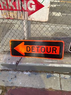 Detour sign