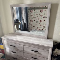 Ashley’s 6 Drawer Dresser And Mirror