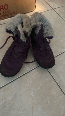 Snow Boots Size 3