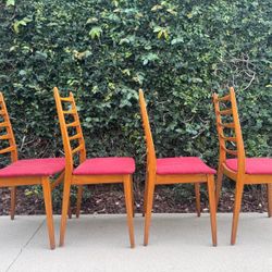 Set of 4 Mid-Century Modern Dining Chairs