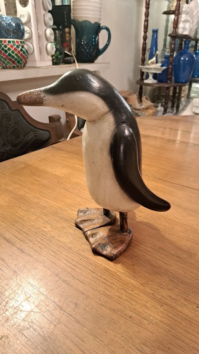 Vintage Folk Art Wood Carved Penguin Figurine/Statue