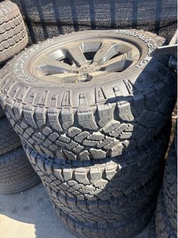 Rines y llantas ram  275/70/18  LT
