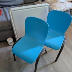 Lifetime Little Kids Folding Table And Stacking Chairs X2