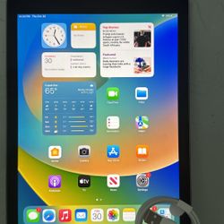 iPad Pro. Like New And Unlocked! 