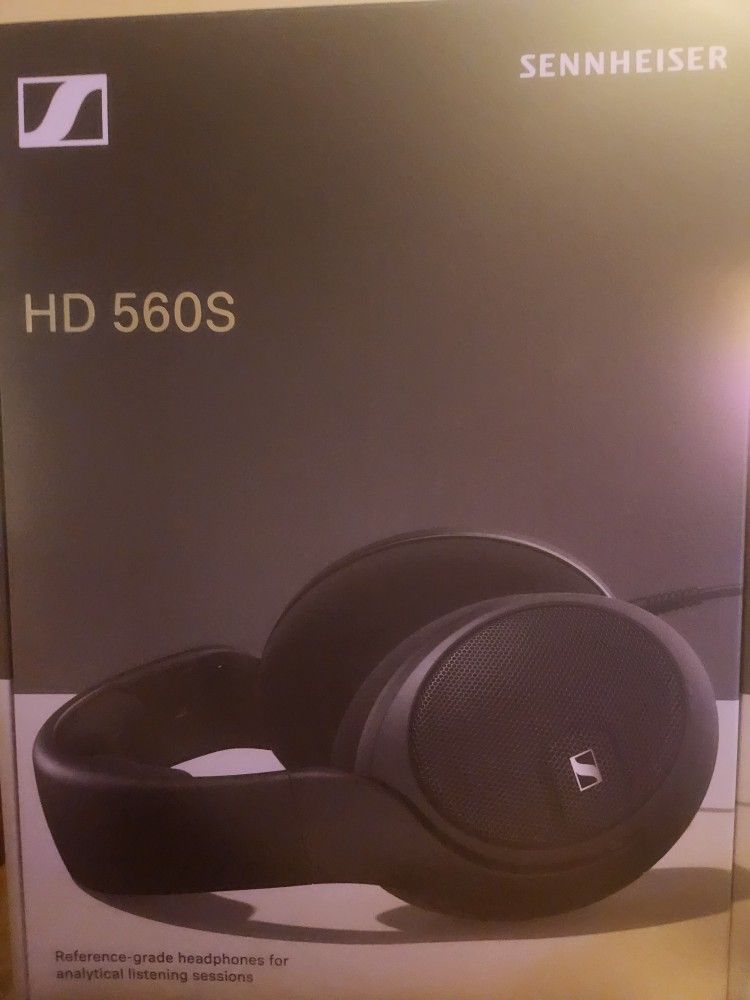 Sennheiser HD 560s