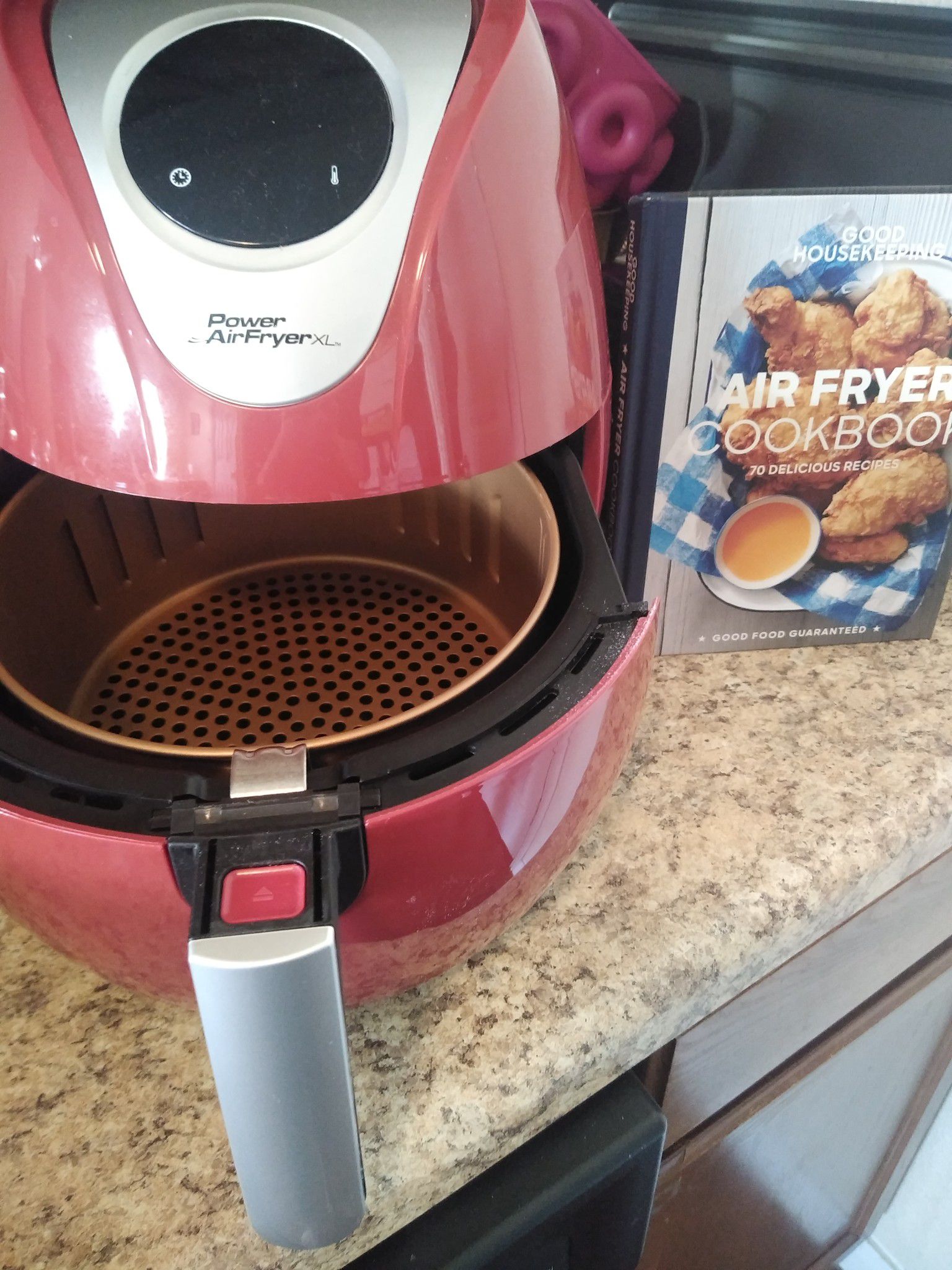 XL POWER AIR FRYER AND COOK BOOK