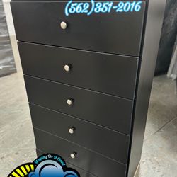 Five Drawer With Rails Dresser New 