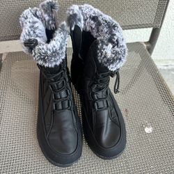 Women’s Snow boots 